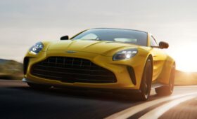 Суперкар Aston Martin Vantage стал на треть мощнее