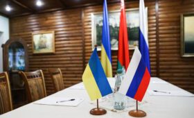Мирные переговоры России с Киевом: Говорят о сентябре